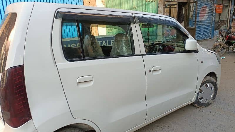 Suzuki Wagon R 2018 6