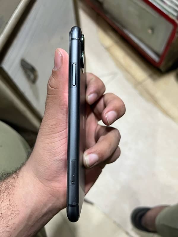 iphone 11 dual pta 4