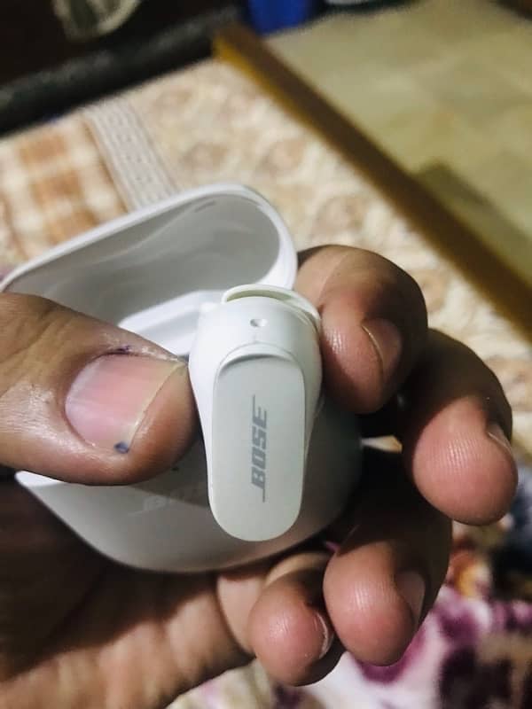 Bose QuietComfort 2 Earbuds 5