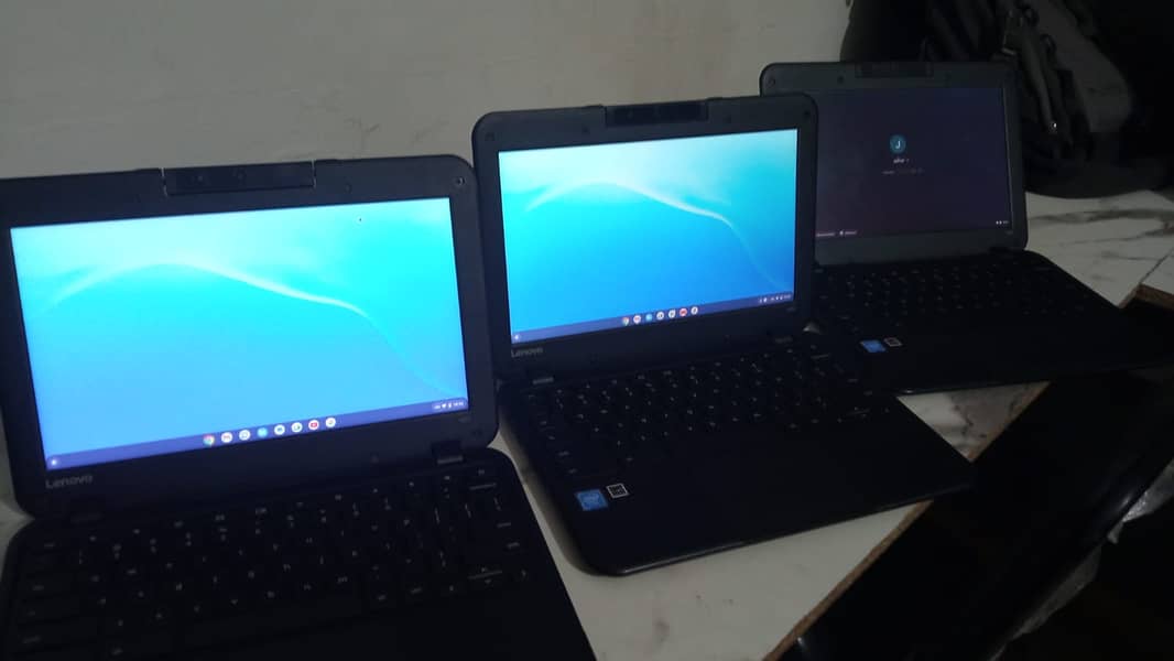 Lenovo N21 Chromebook with Windows 10 Support 2