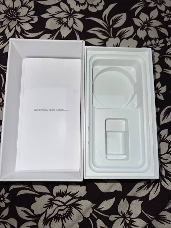 iphone x original box bilkul new he 1