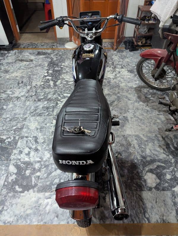 Honda CG125 16 model 3