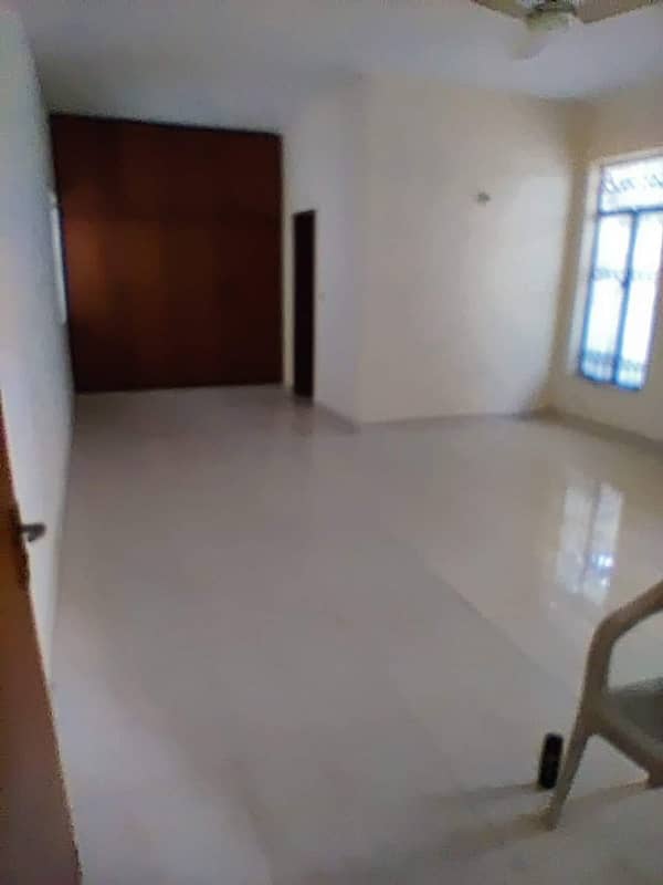 1 kanal house for rent in model town link road 11