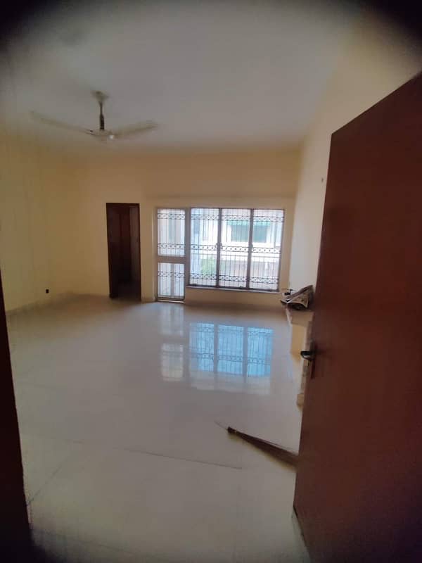 1 kanal house for rent in model town link road 21