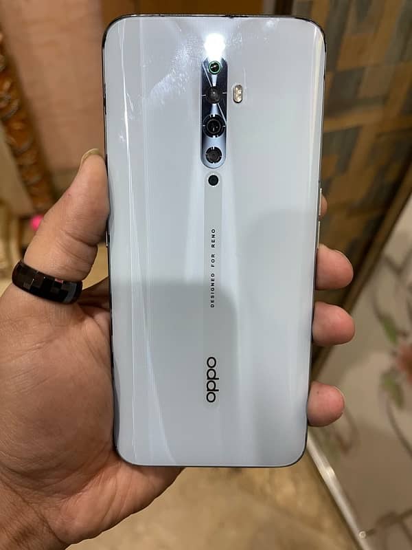 Oppo Reno 2F 8/128 1