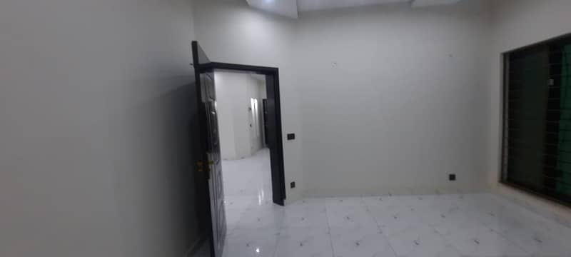 8 MARLA HOUSE FOR RENT IN BAHRIA TOWN LAHORE 17