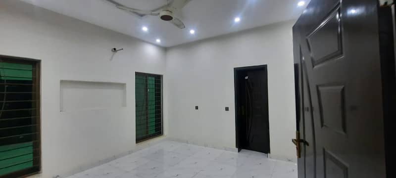 8 MARLA HOUSE FOR RENT IN BAHRIA TOWN LAHORE 21