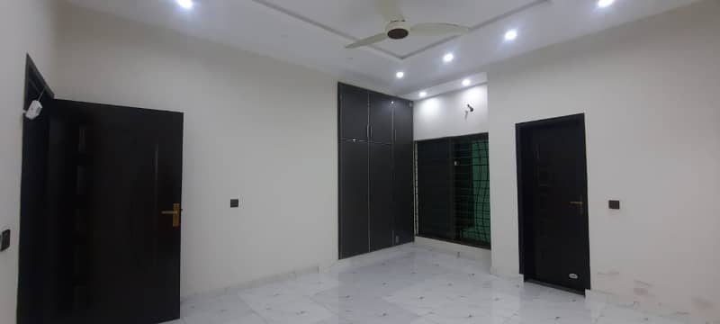 8 MARLA HOUSE FOR RENT IN BAHRIA TOWN LAHORE 23