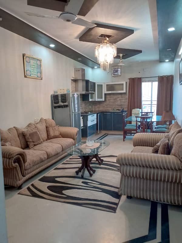 8 MARLA HOUSE FOR RENT IN BAHRIA TOWN LAHORE 2