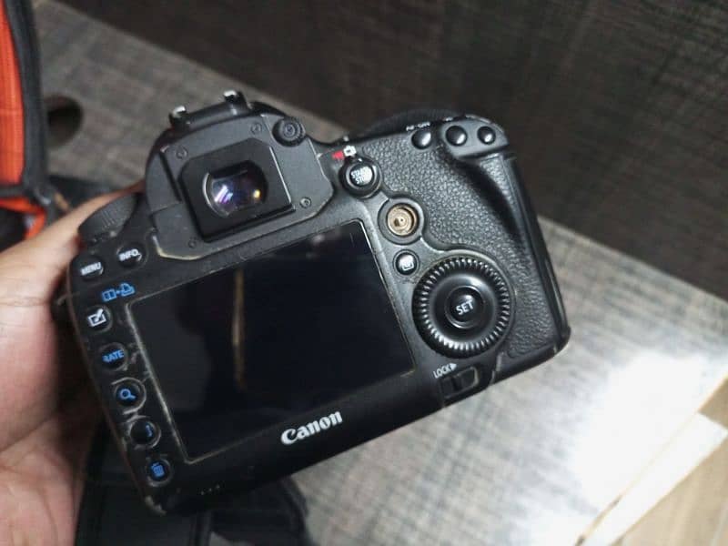 Canon 5D mark iii 4