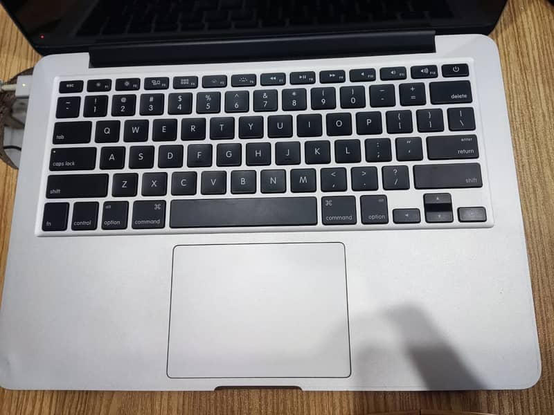 Macbook Pro 2015 8gb Ram/ 256gb Storage 3