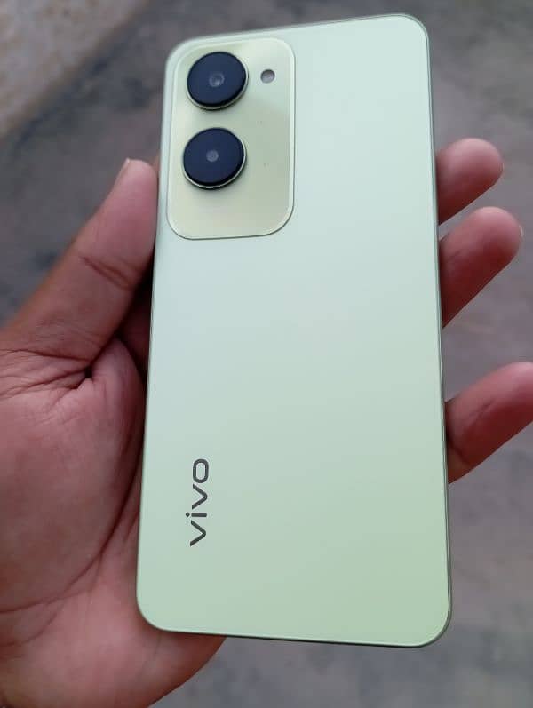 vivo y18 6/128 6