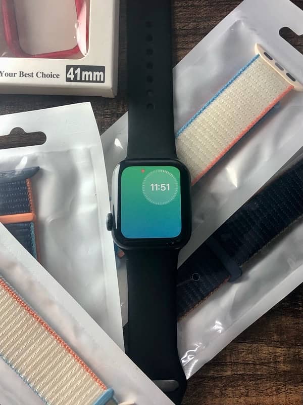 Apple Watch Series 5 GPS Nike Edition 40mm 1