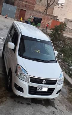 Suzuki Wagon R VXL 2020 my whats ap number 03114441581