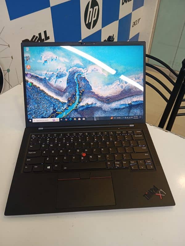 Lenovo thinkpad X1 carbon (WhatsApp number 03054370844) 0