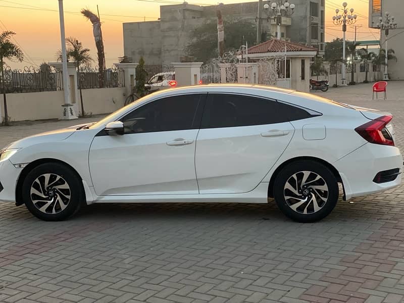 Honda Civic VTi Oriel Prosmatec 2018 4