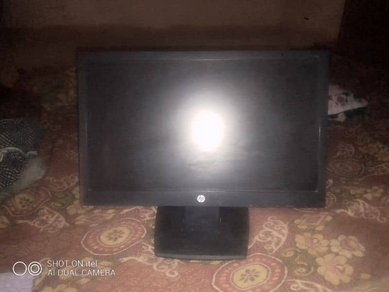 HP monitor 10 by 10 condition 1