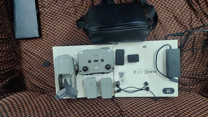 DJI mavic air 2 full box 0