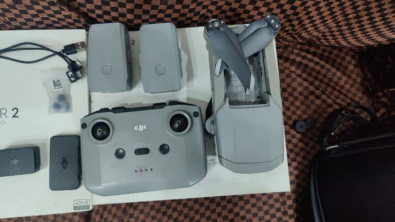 DJI mavic air 2 full box 1