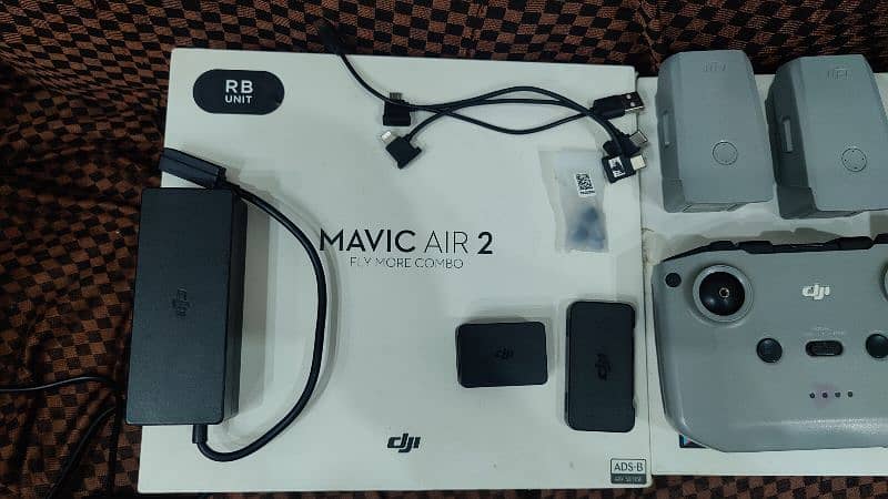 DJI mavic air 2 full box 3