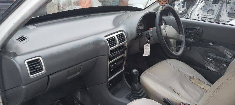 Suzuki Cultus 2015 14