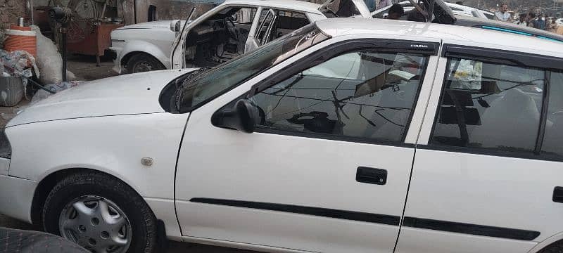 Suzuki Cultus 2015 15