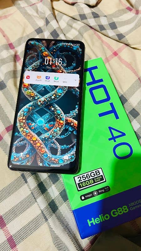 Infinix hot40 8