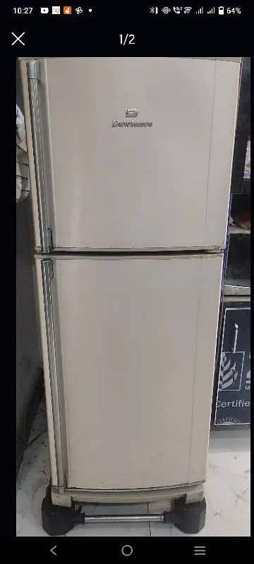 medium size fridge 0