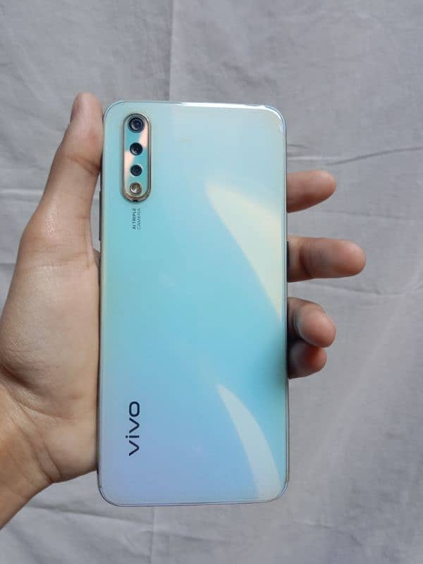 vivo S1  4/128  with box charger lush no open 0