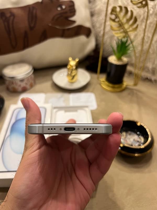 iPhone 15 ice blue Factory Unlock 4 Month Sim time! 19