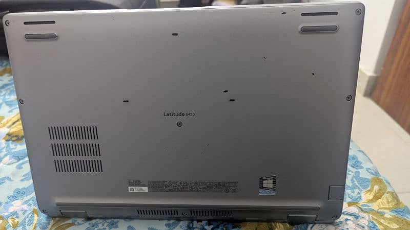 **Dell Latitude 5420** 3