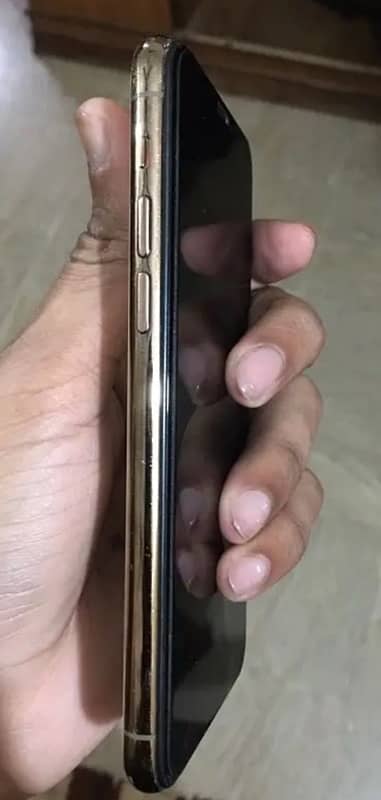 IPhone 11 Pro 64GB Factory Unlocked non pta Read add 4