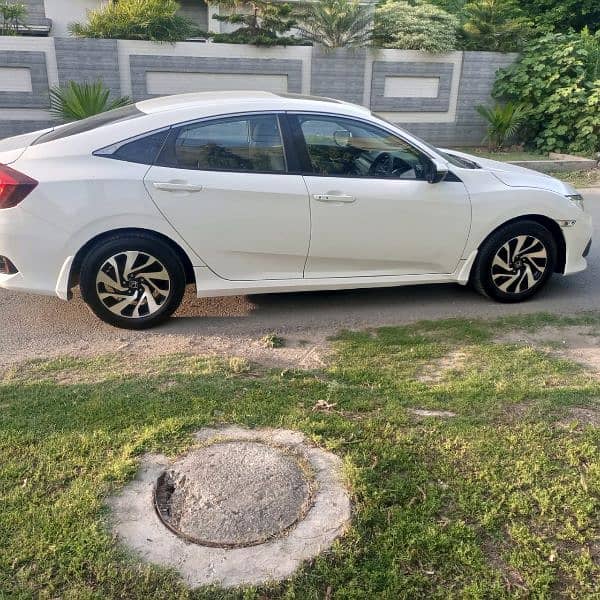 Honda Civic Oriel 2019 13