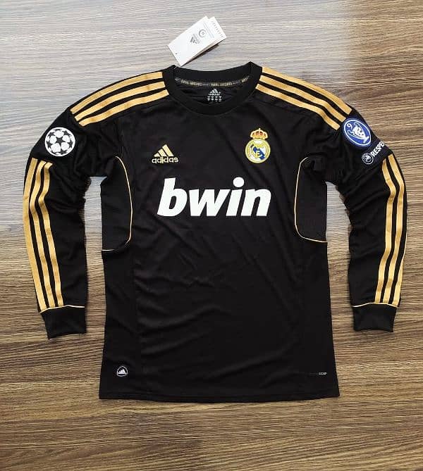 Real Madrid 11/12 Away Jersey Brand New 10/10 1