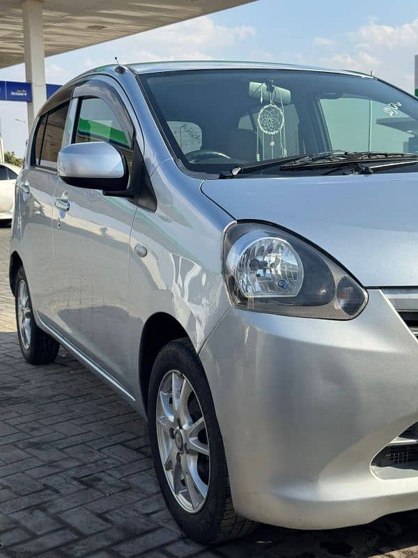 Toyota Pixis Epoch 2012 1