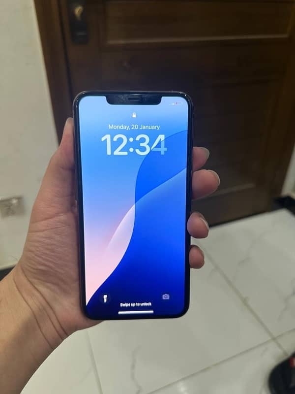 iPhone 11 pro max 256gb factory unlock Pta approved 2