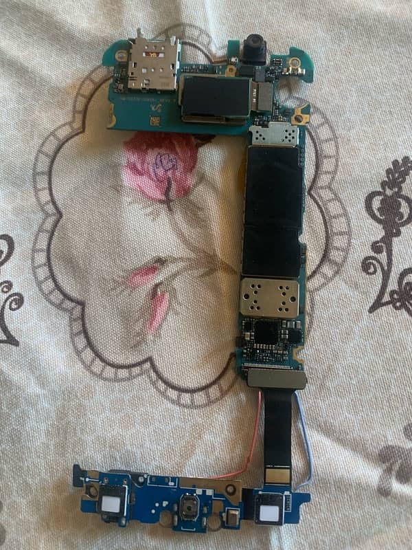 Samsung S6 edge board and battery 0