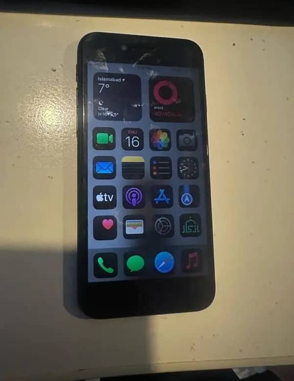 I phone SE 2020 128 gb black colour 1