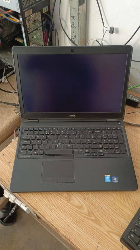 brand new slightly used one handed laptop 3