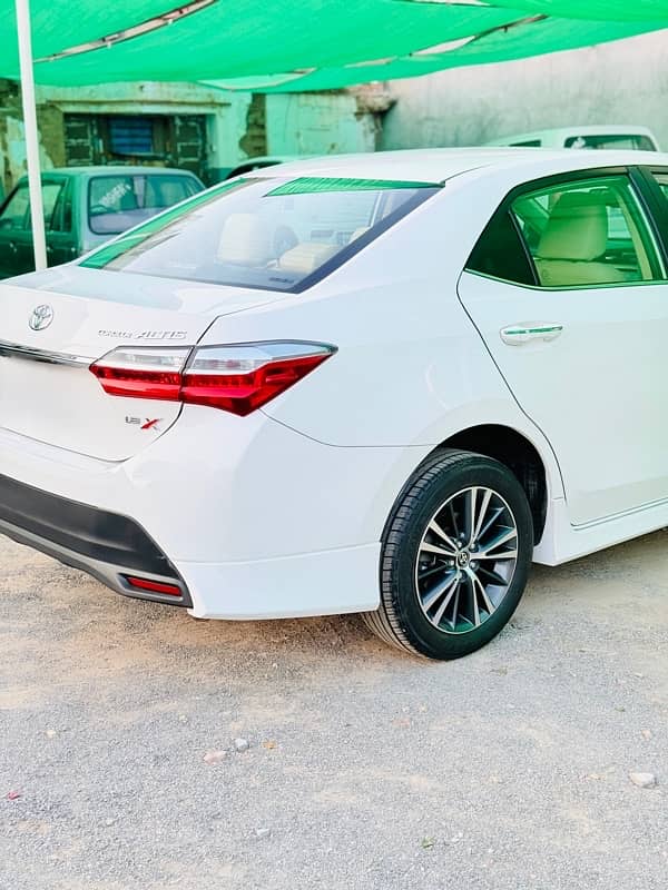 Toyota Altis Grande 2022 4