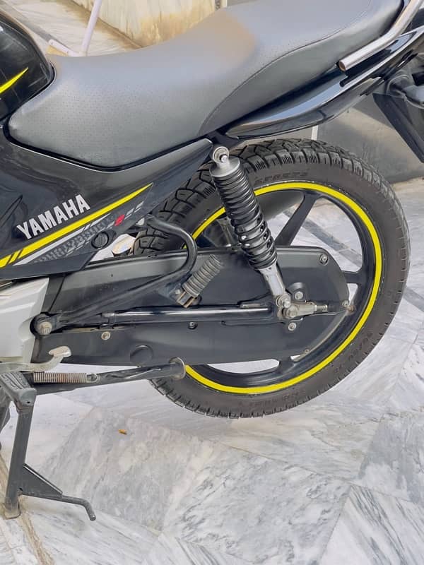 Yamaha ybr125g 2