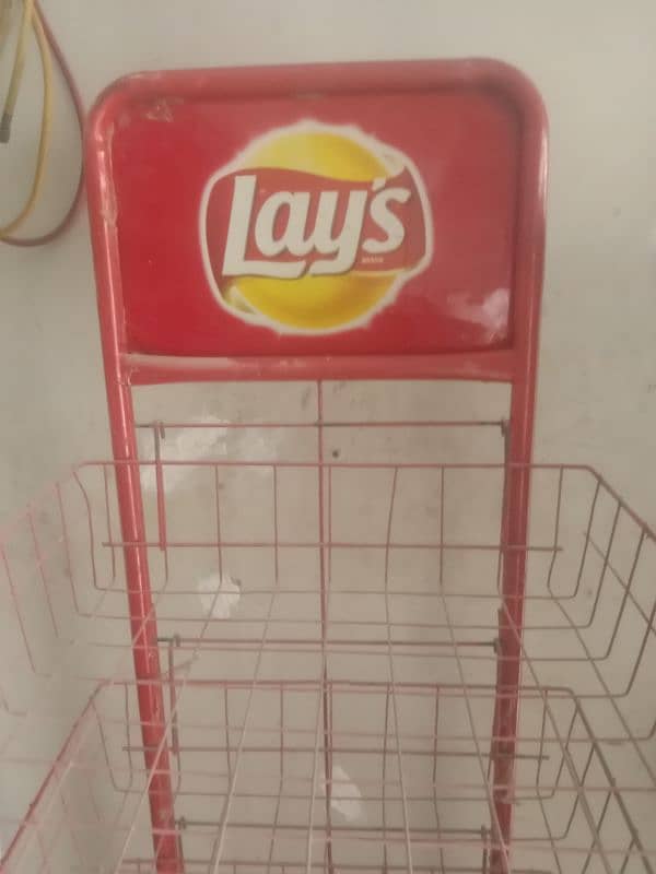 LAYS STAND 0