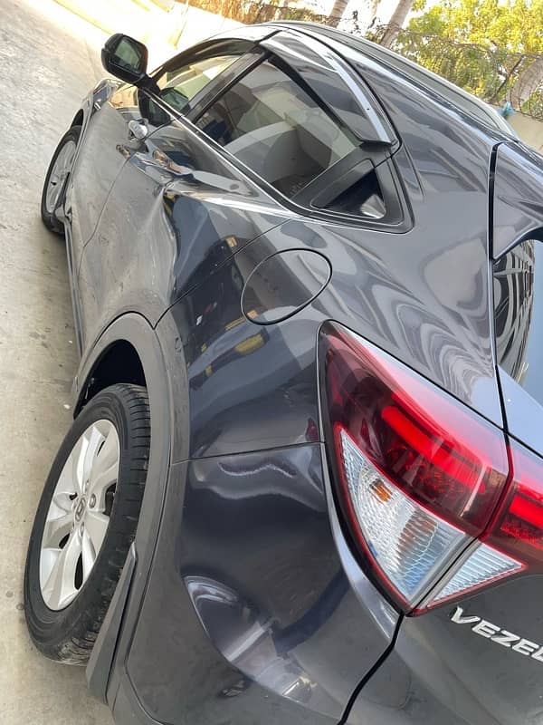 Honda Vezel X 2014 registered 2019 bumper to bumper Original 7