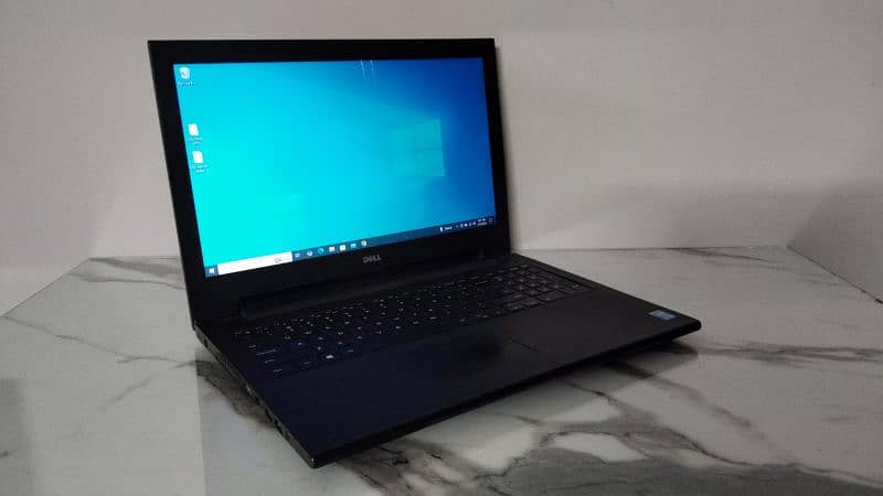 Mint condition Dell inspiron Core i5 4 generation 1