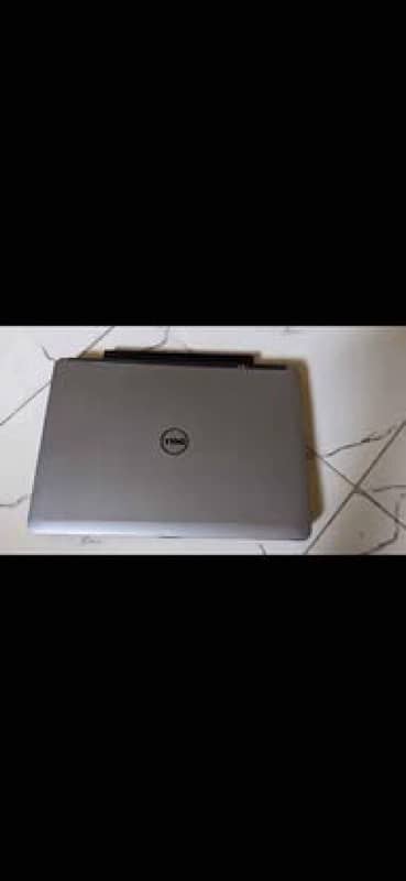 Dell laptop  core i7 4th generation 1