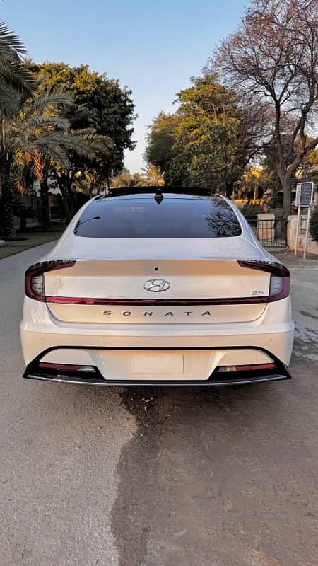 Hyundai Sonata 2021 4