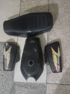 Honda 125 bike fuel tank, tenki tappa, seat, tenky tappa, Tanki, gaddi