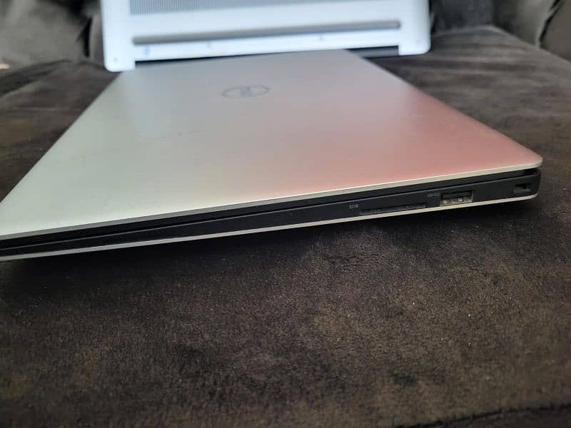 Dell XPS i7 6 generation touch screen 2