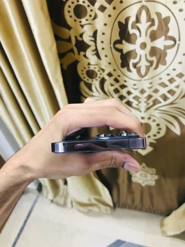 iPhone 14 Pro Max Factory Unlock H/K Model 7