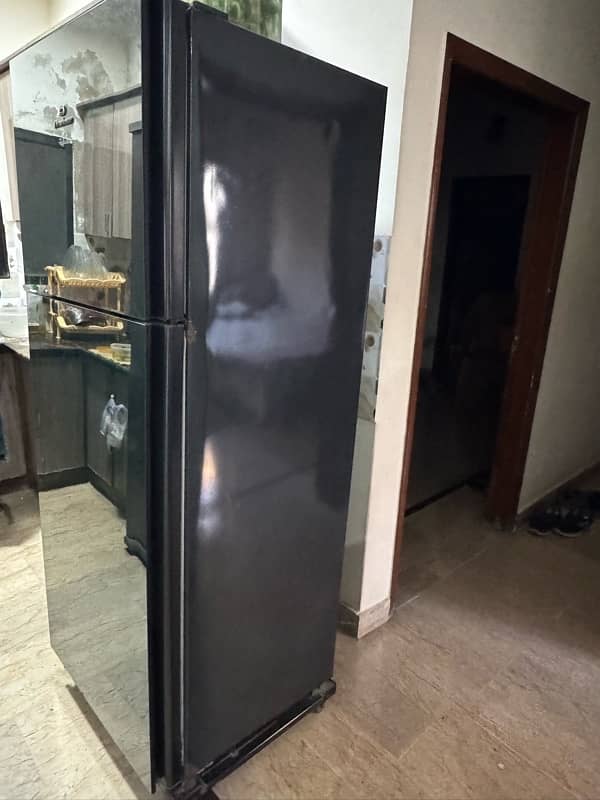 Dawlance Refrigerator (Reflection) for sell 1